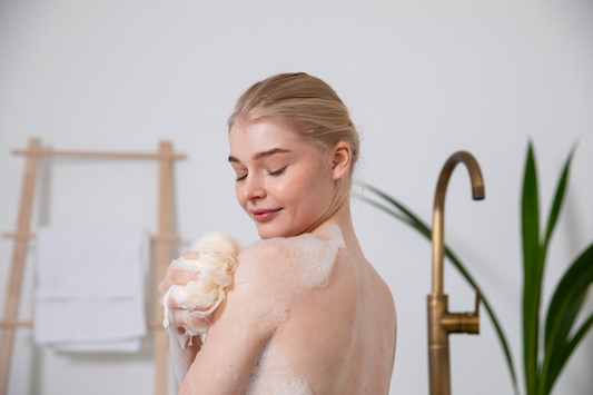 Duo Digest: Cold Showers vs Hot – What’s Better for Your Skin?